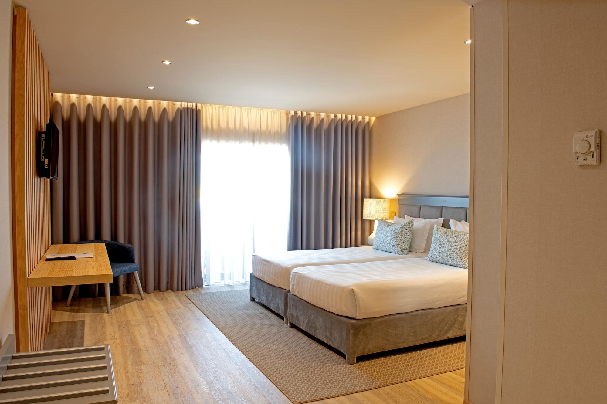 ויירה דה לייריה Hotel Cristal Vieira Praia & Spa מראה חיצוני תמונה